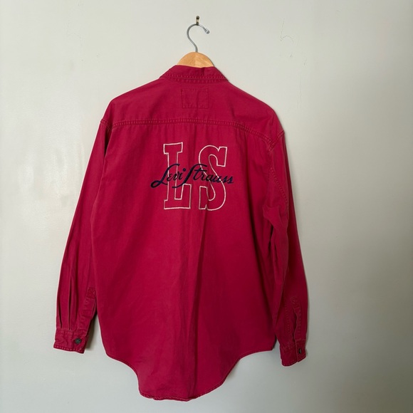 Vintage Levi’s Red Tab long-sleeve cotton chambray work shirt - Picture 6 of 8